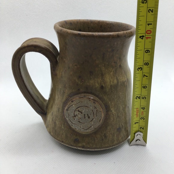 Makers Mark S IV Art Pottery Mug Artist Signed - Picture 4 of 4